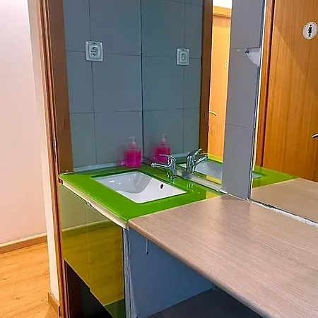Bairro Alto Hostel *
